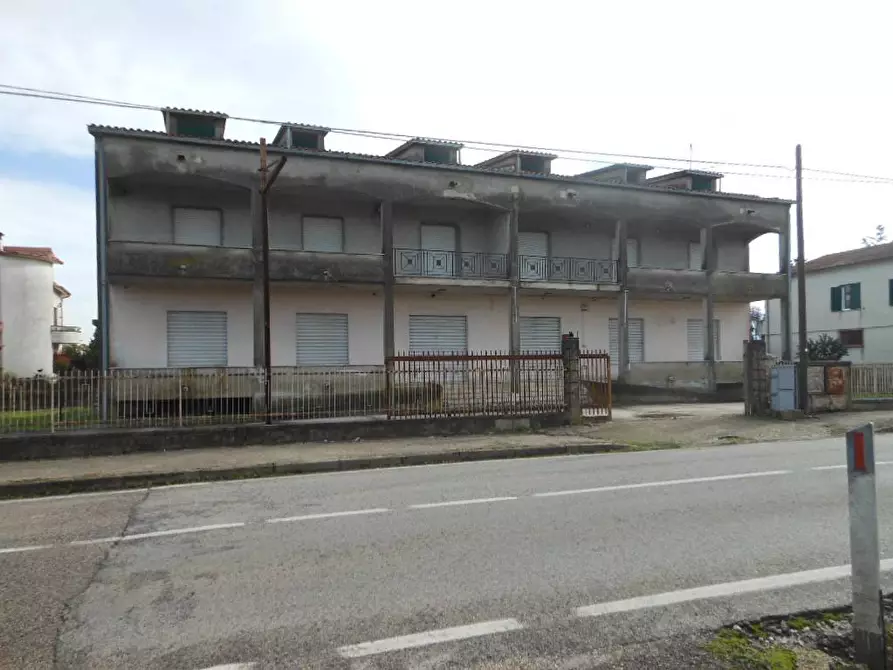 Immagine 1 di Appartamento in vendita  in Via Montano a Caianello