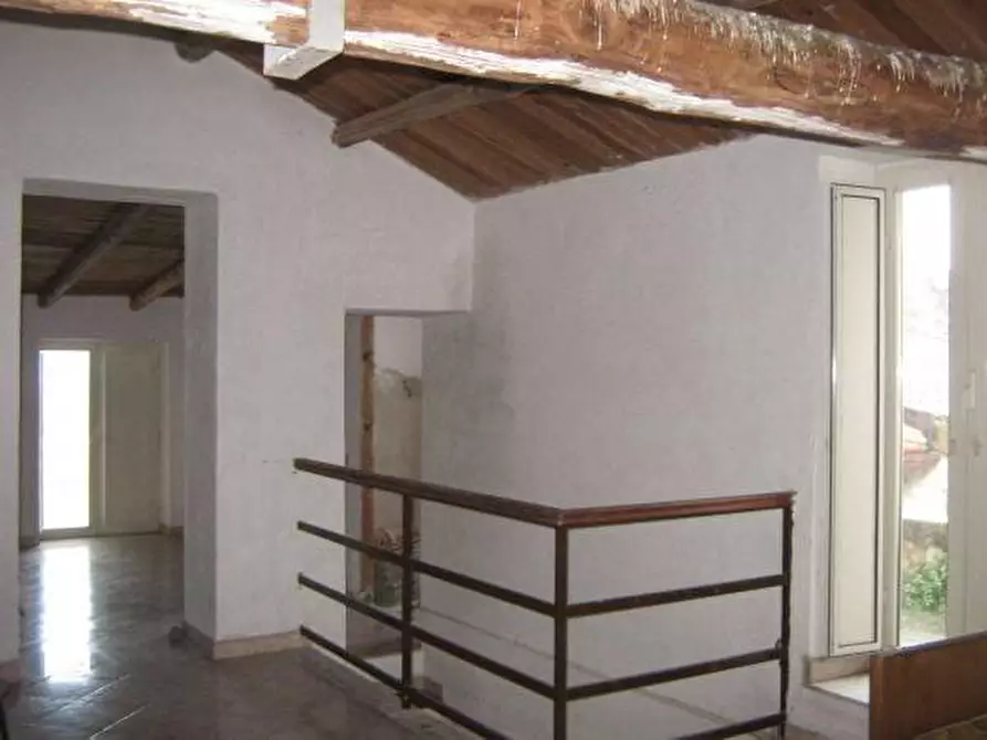 Immagine 2 di Casa indipendente in vendita  in MARZANO APPIO a Marzano Appio