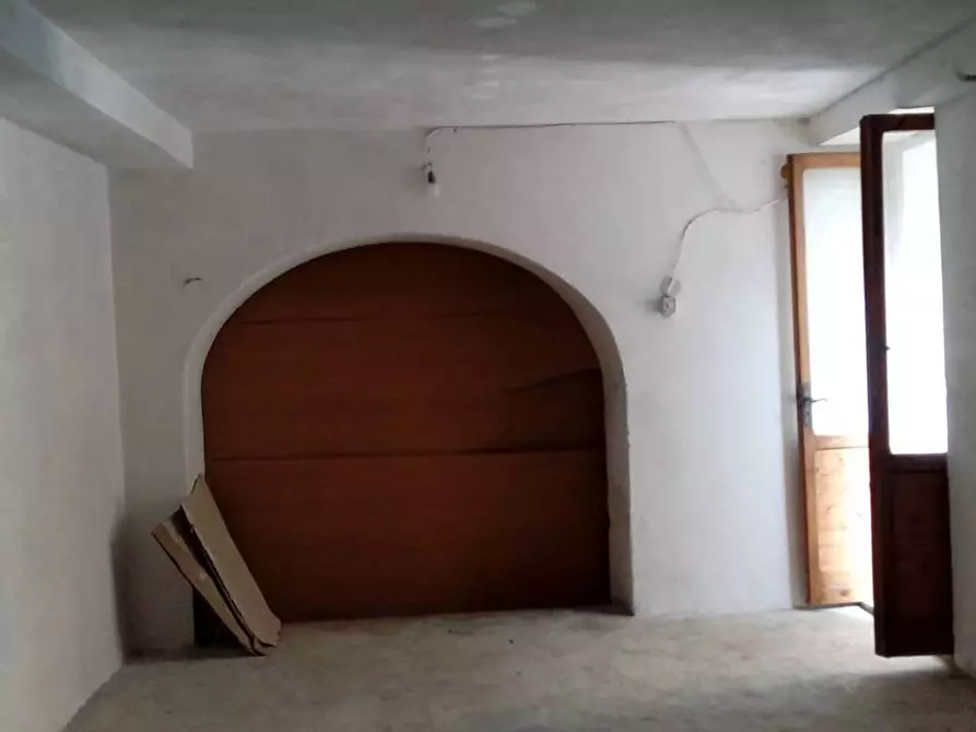 Immagine 10 di Casa indipendente in vendita  in Via Sant'Antonio Abate a Pietravairano