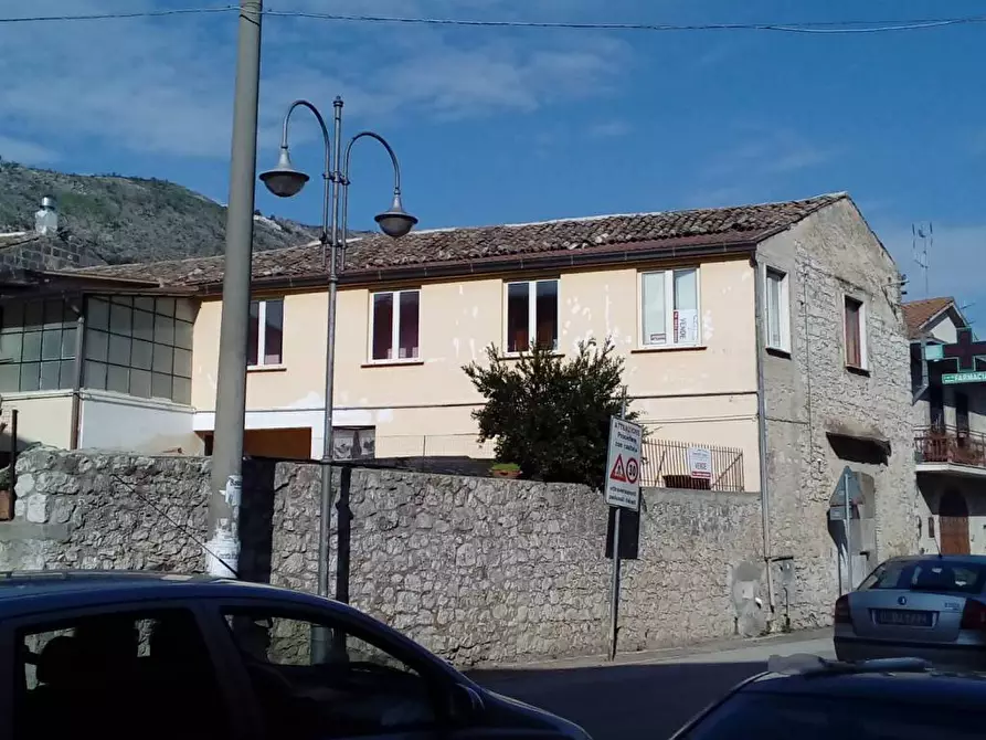 Immagine 2 di Casa indipendente in vendita  in Via Sant'Antonio Abate a Pietravairano