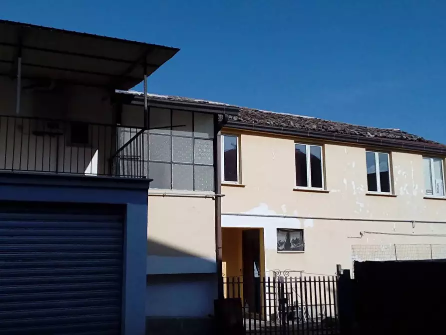 Immagine 6 di Casa indipendente in vendita  in Via Sant'Antonio Abate a Pietravairano