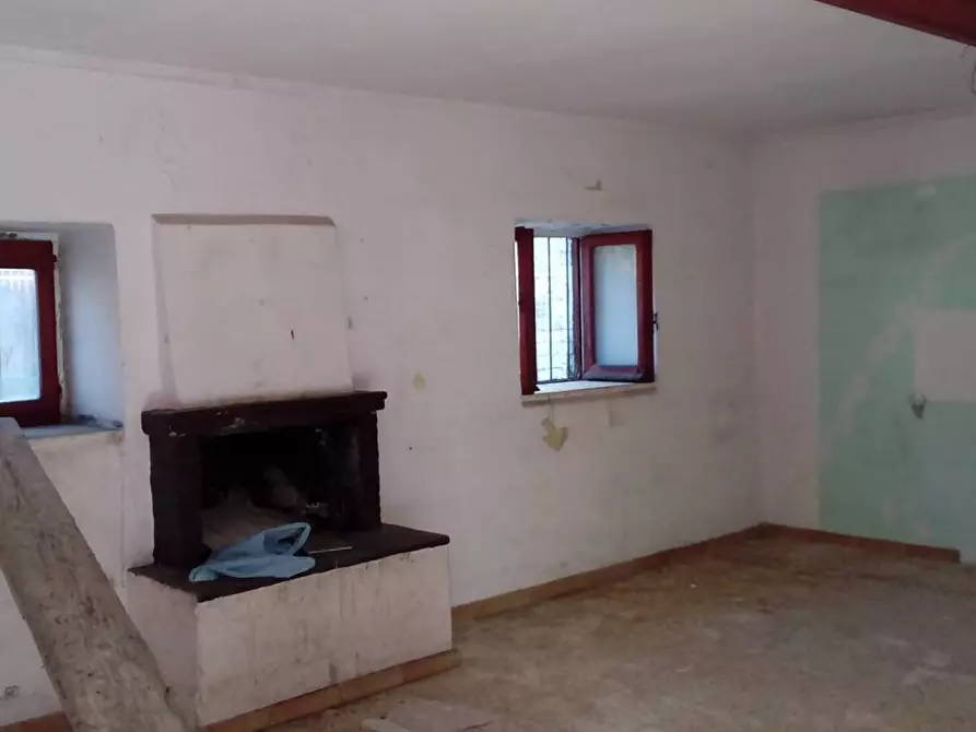 Immagine 9 di Casa indipendente in vendita  in Via Sant'Antonio Abate a Pietravairano