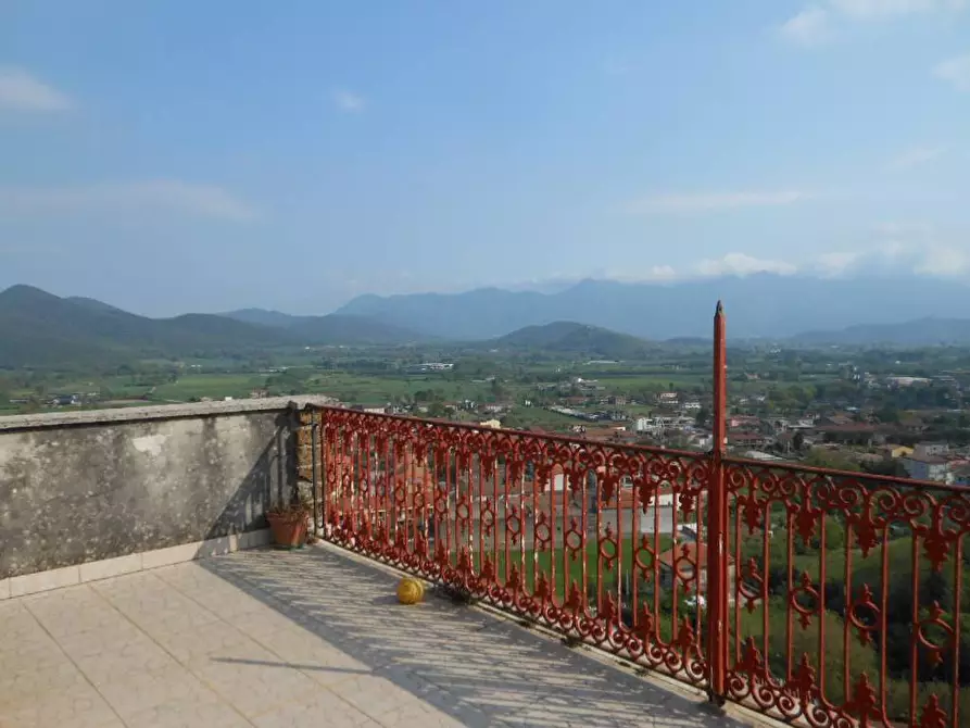 Immagine 10 di Casa indipendente in vendita  in Via Collegiata 10 a Pietravairano