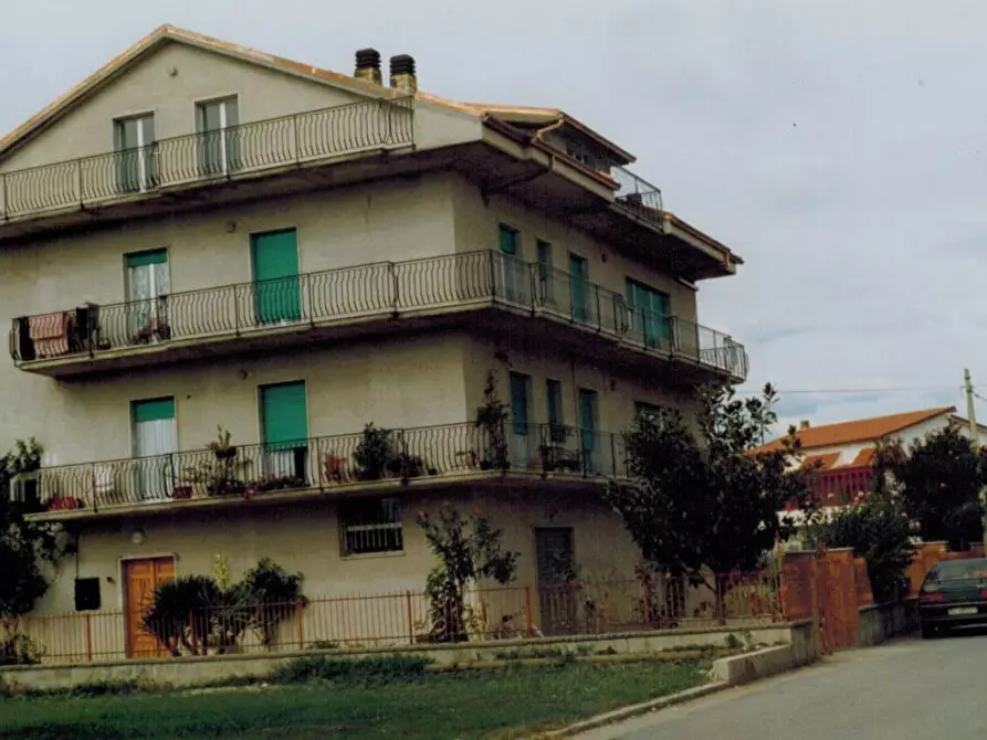 Immagine 1 di Casa indipendente in vendita  in Via Ceraselle a Caianello