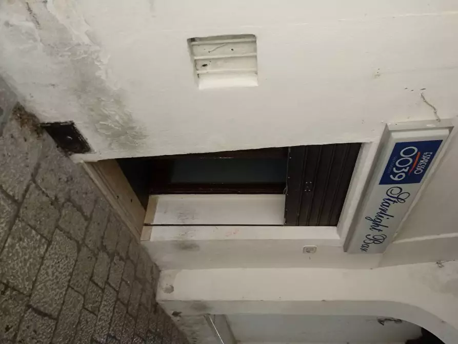 Immagine 6 di Negozio in vendita  in PIAZZA a Ailano