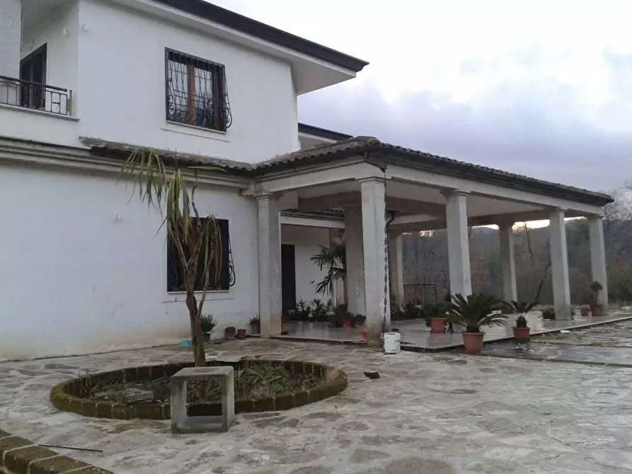 Immagine 10 di Villa in vendita  in Via Roma 83 a Marzano Appio