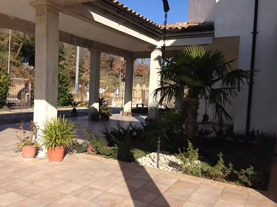 Immagine 2 di Villa in vendita  in Via Roma 83 a Marzano Appio