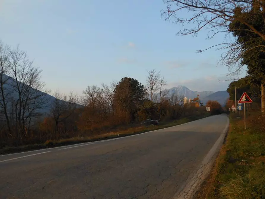 Immagine 4 di Terreno industriale in vendita  in SP KM 26 a Galluccio