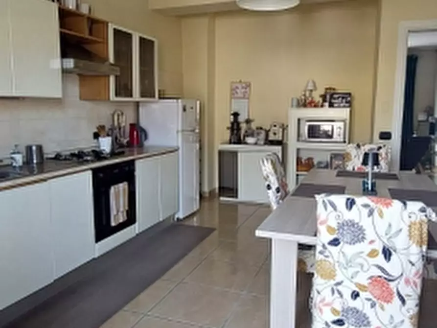 Immagine 2 di Villetta a schiera in vendita  a Vairano Patenora