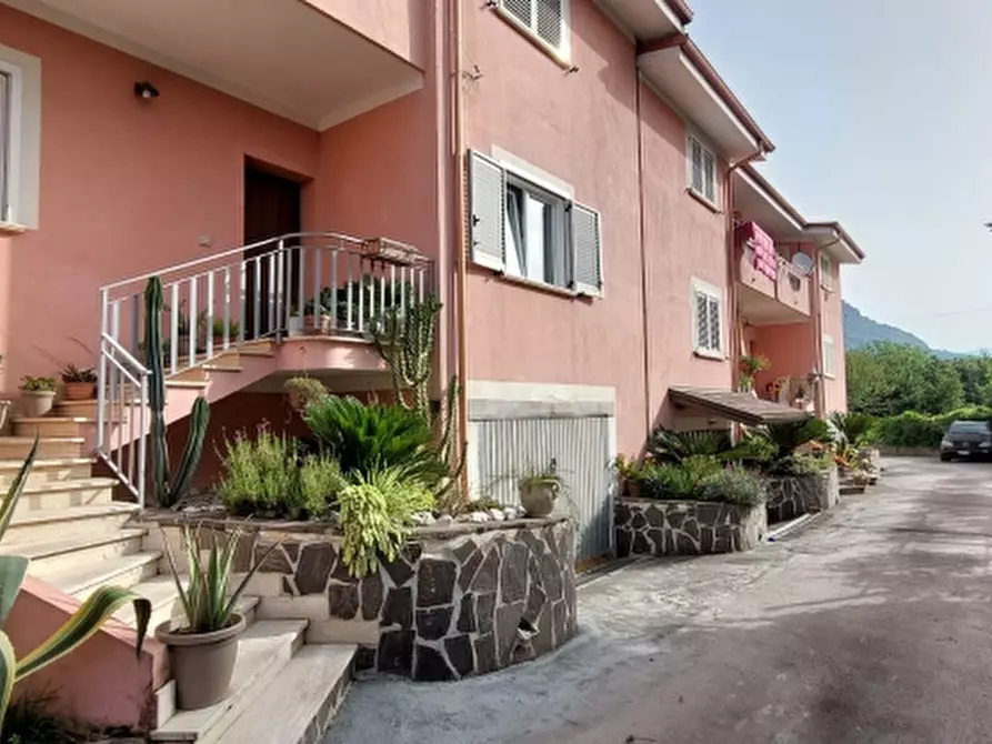 Immagine 3 di Villetta a schiera in vendita  a Vairano Patenora