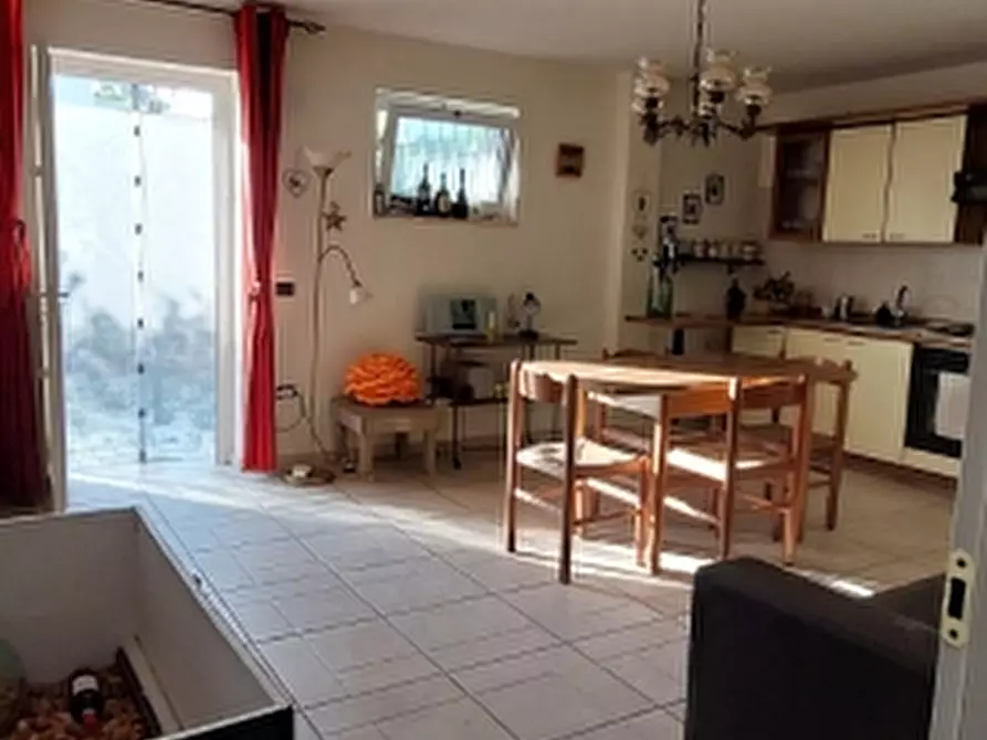 Immagine 6 di Villetta a schiera in vendita  a Vairano Patenora