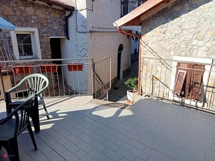 Immagine 3 di Casa indipendente in vendita  in 4 Novembre 17 a Sesta Godano