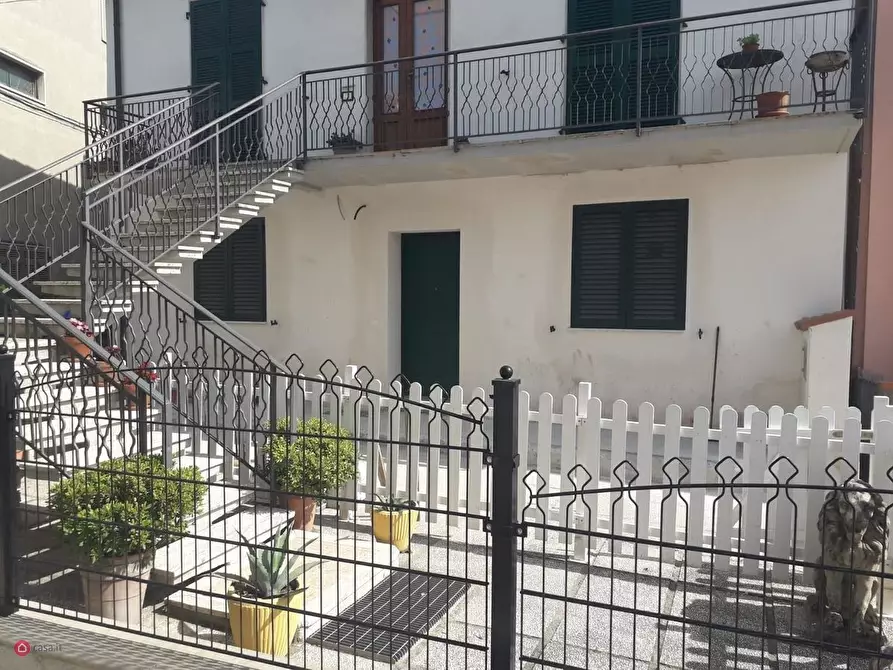 Immagine 1 di Appartamento in vendita  in Cisa Vecchia a Santo Stefano Di Magra