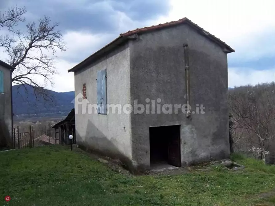 Immagine 4 di Appartamento in vendita  in Via Aia del Goggio a Villafranca In Lunigiana