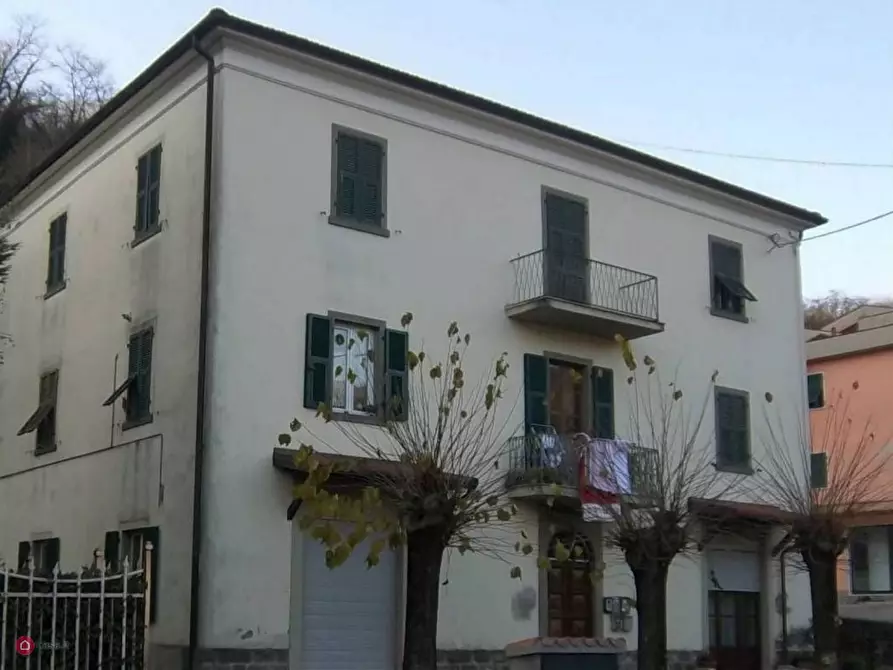 Immagine 1 di Appartamento in vendita  a Pontremoli