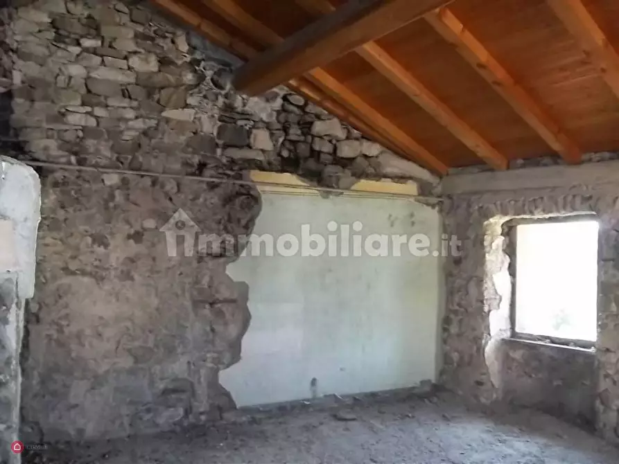 Immagine 11 di Casa indipendente in vendita  a Bagnone