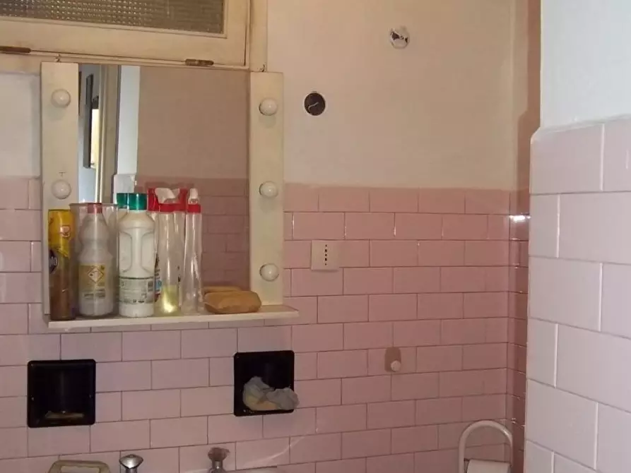 Immagine 19 di Appartamento in vendita  in Roma 118 a Sesta Godano