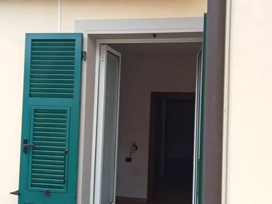 Immagine 10 di Appartamento in vendita  in Roma 90 a Sesta Godano