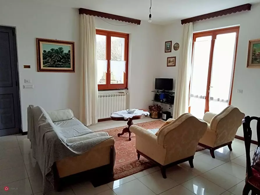 Immagine 19 di Villa in vendita  in Godano a Sesta Godano