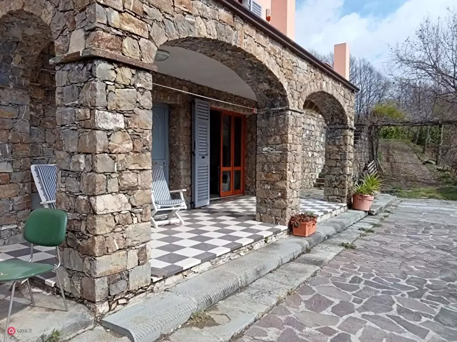 Immagine 4 di Villa in vendita  in Godano a Sesta Godano