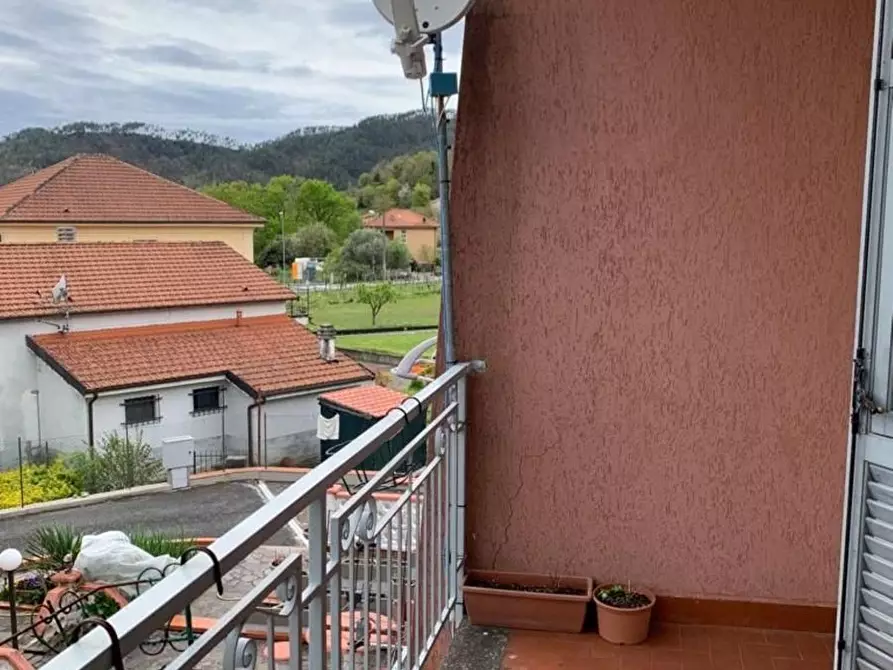 Immagine 10 di Casa bifamiliare in vendita  in Prato Comune a Sesta Godano