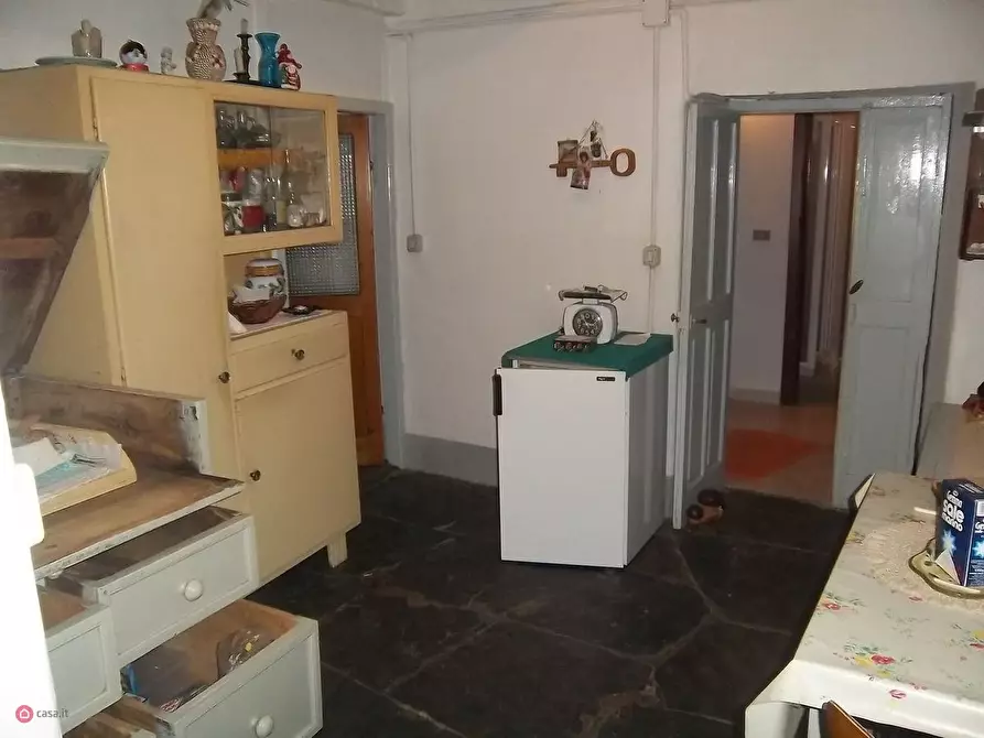 Immagine 10 di Casa bifamiliare in vendita  in dei piani a Zignago