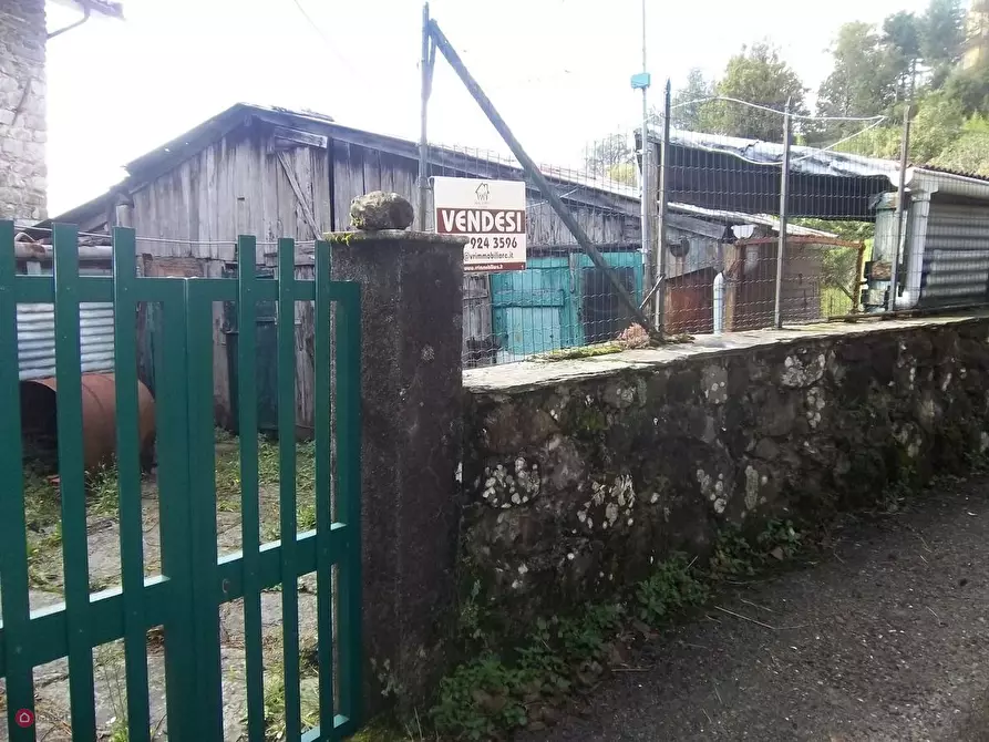 Immagine 3 di Casa bifamiliare in vendita  in dei piani a Zignago