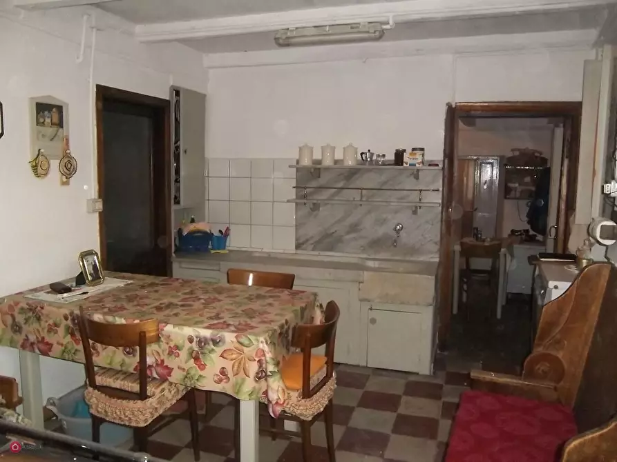 Immagine 8 di Casa bifamiliare in vendita  in dei piani a Zignago