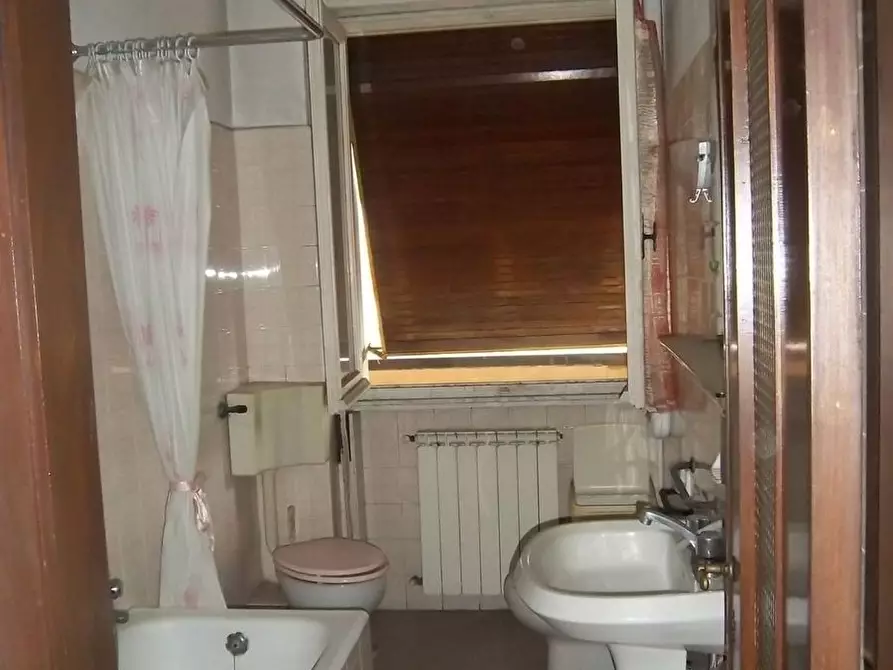 Immagine 17 di Appartamento in vendita  in Via Sobborgo Emiliano 28 A a Sarzana