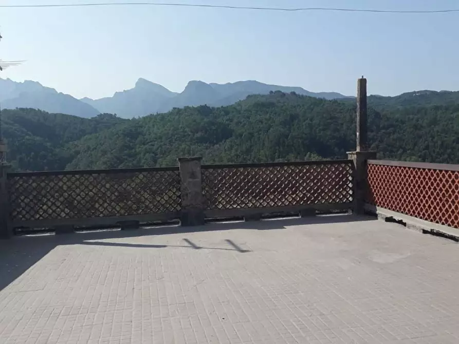 Immagine 2 di Casa indipendente in vendita  in Gassano a Fivizzano