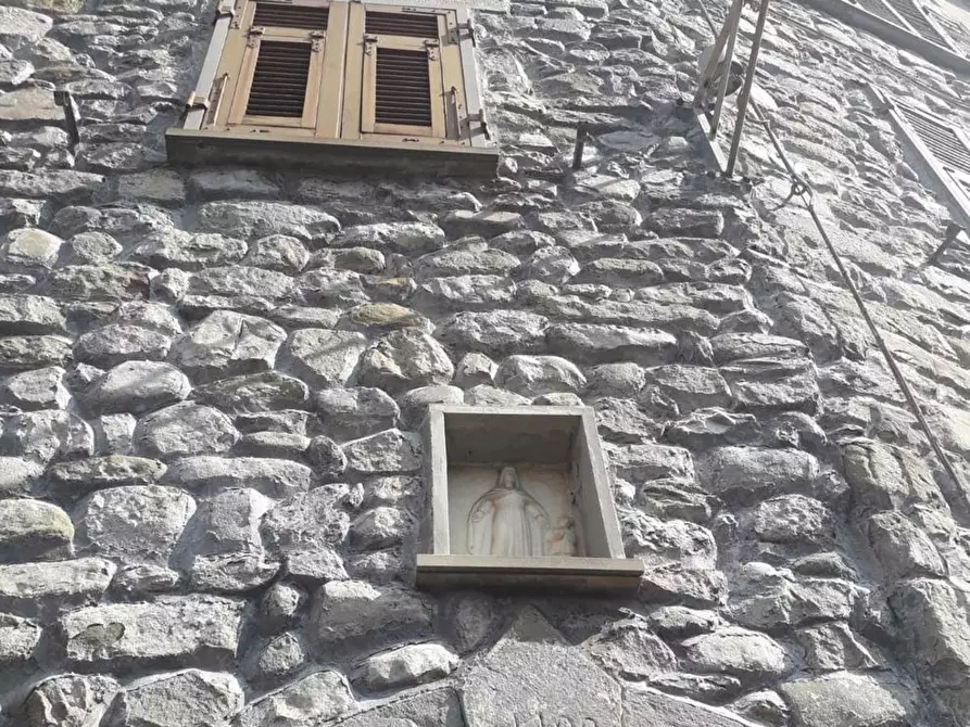 Immagine 3 di Casa indipendente in vendita  in Gassano a Fivizzano