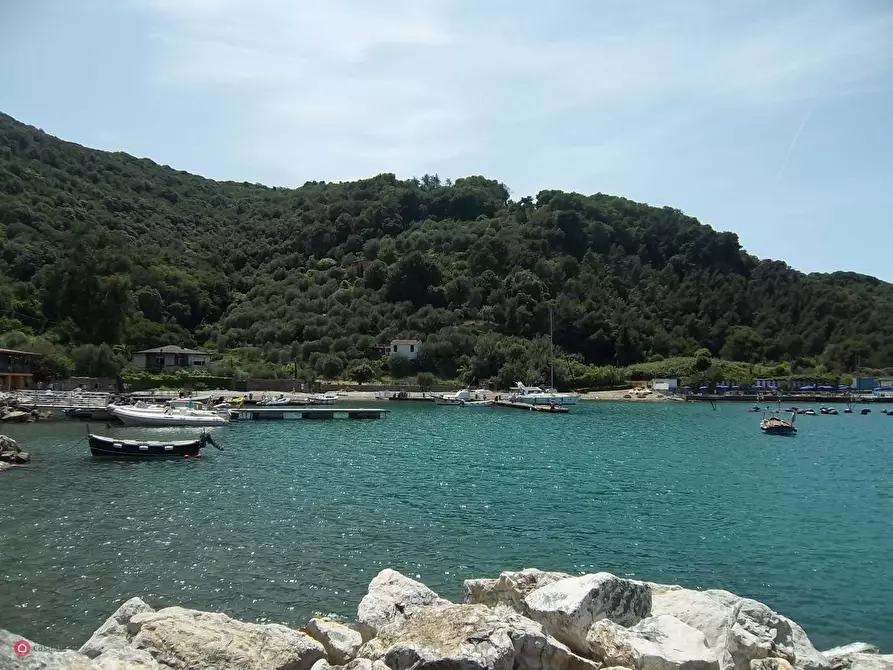 Immagine 14 di Casa indipendente in vendita  in palmaria a Portovenere
