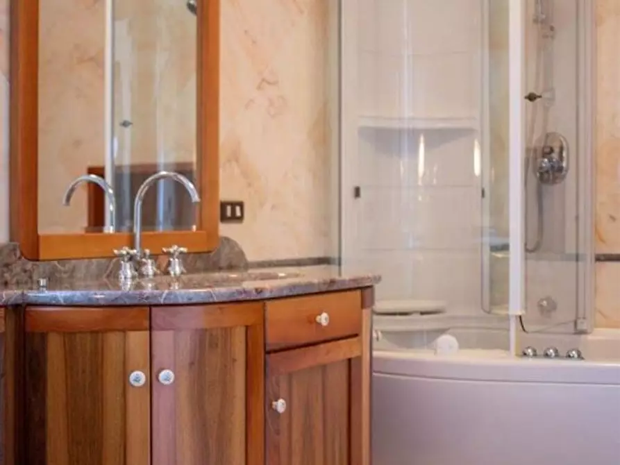 Immagine 7 di Villa in vendita  in serricciolo a Aulla