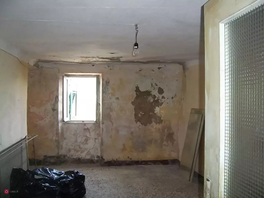 Immagine 11 di Appartamento in vendita  in Via San Rocco a Fosdinovo