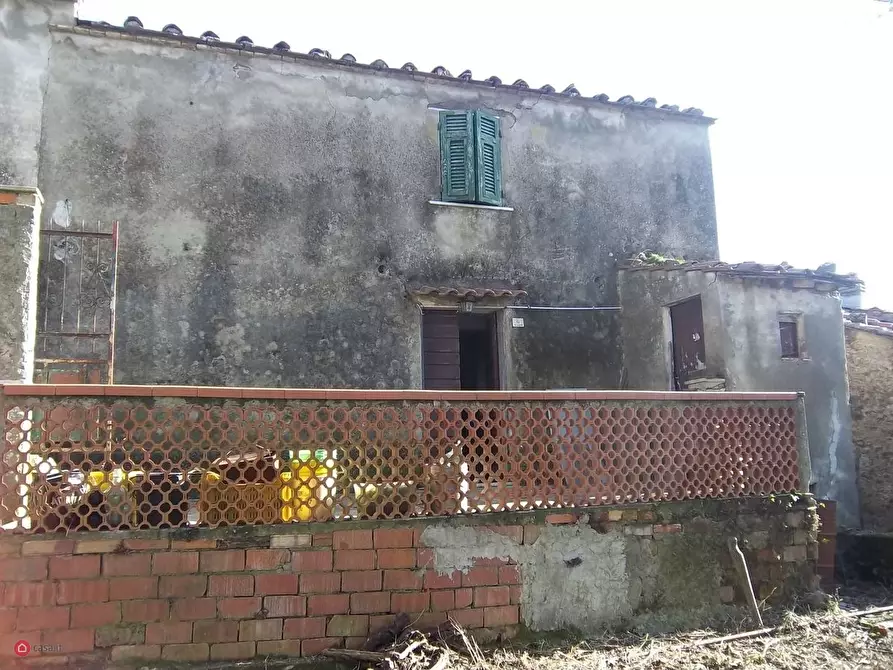 Immagine 2 di Appartamento in vendita  in Via San Rocco a Fosdinovo