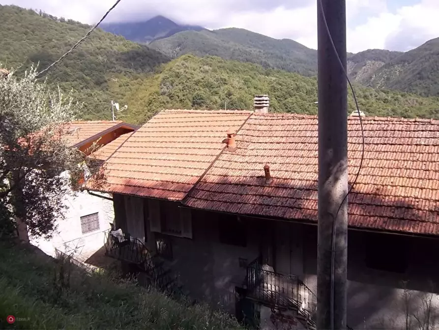 Immagine 2 di Casa indipendente in vendita  a Licciana Nardi