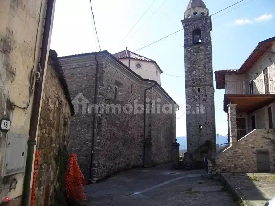 Immagine 10 di Casa indipendente in vendita  a Bagnone