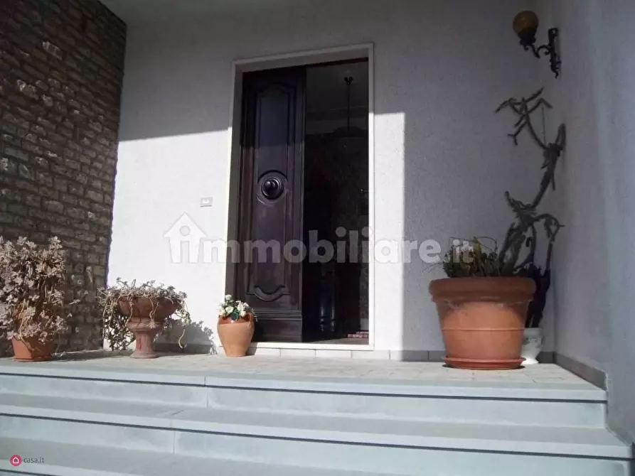 Immagine 5 di Villa in vendita  a Bagnone