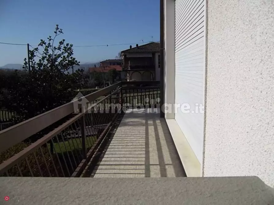 Immagine 8 di Villa in vendita  a Bagnone