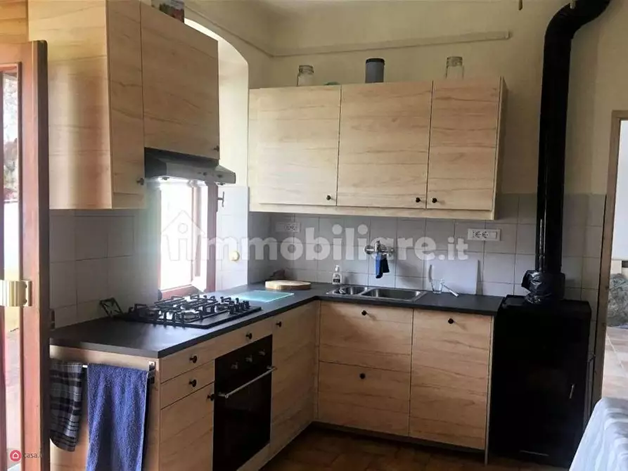 Immagine 10 di Casa indipendente in vendita  a Fivizzano