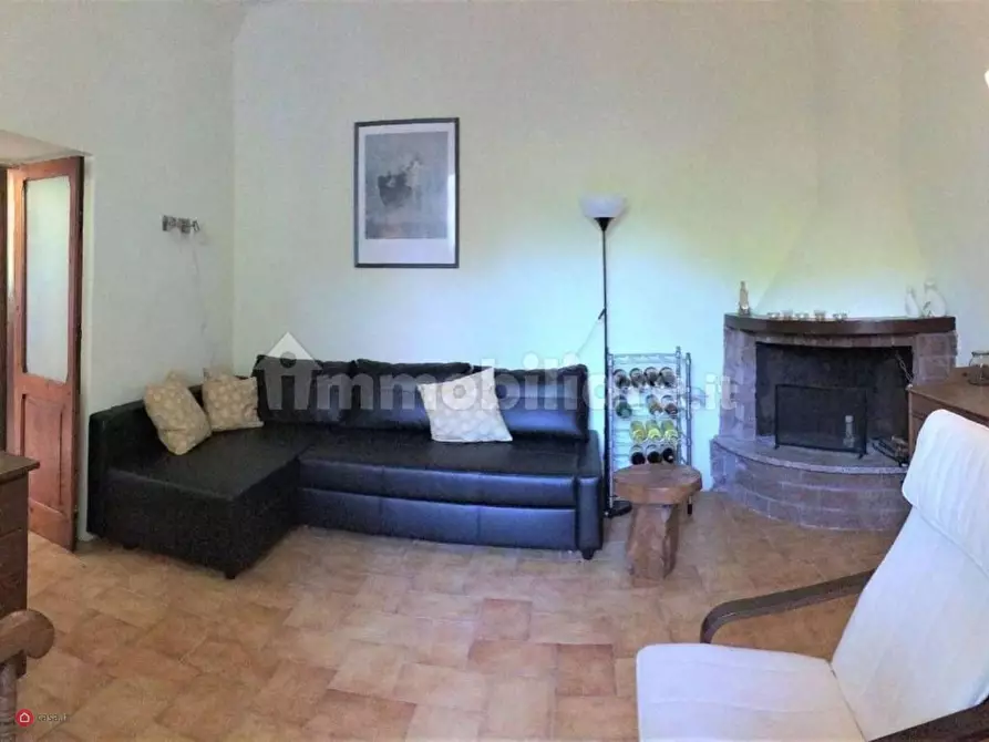 Immagine 15 di Casa indipendente in vendita  a Fivizzano