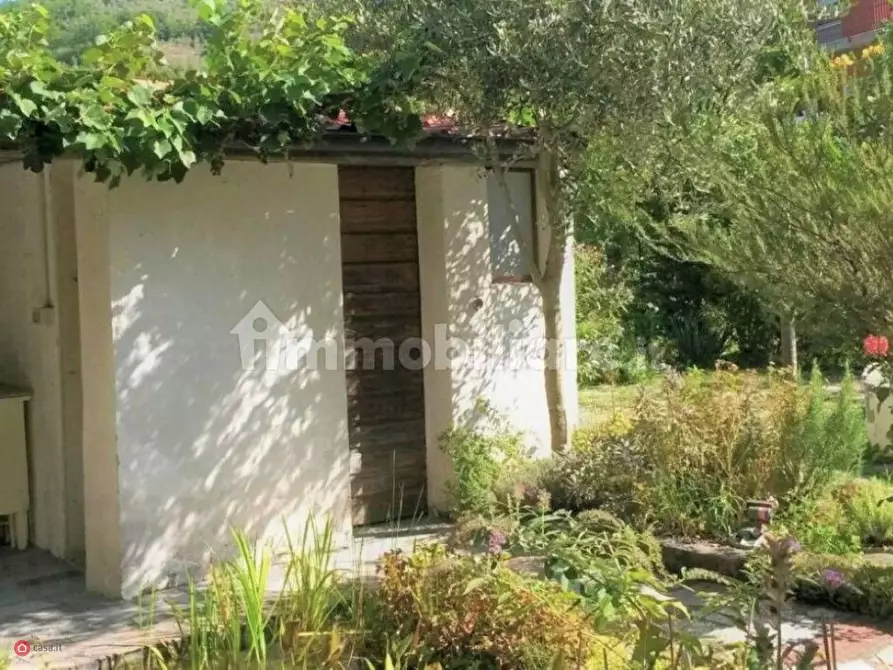 Immagine 4 di Casa indipendente in vendita  a Fivizzano