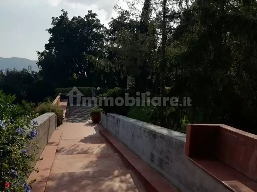 Immagine 6 di Villa in vendita  a Castelnuovo Magra