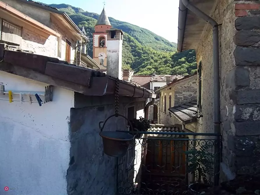 Immagine 2 di Casa indipendente in vendita  a Bagnone