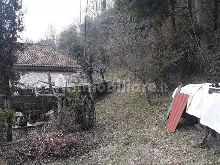 Immagine 7 di Villa in vendita  a Fivizzano