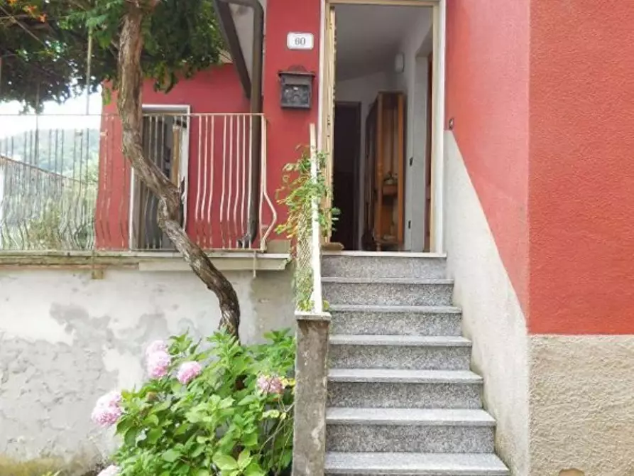 Immagine 3 di Casa indipendente in vendita  in Via Provinciale Pian Di Molino 30 a Fivizzano