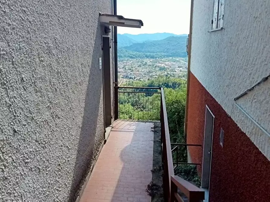 Immagine 3 di Appartamento in vendita  in Via della Chiesa 1 -2 a Brugnato