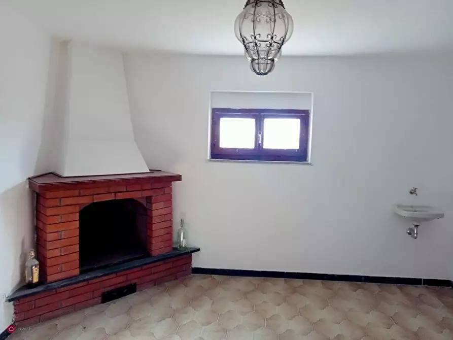 Immagine 5 di Appartamento in vendita  in Via della Chiesa 1 -2 a Brugnato