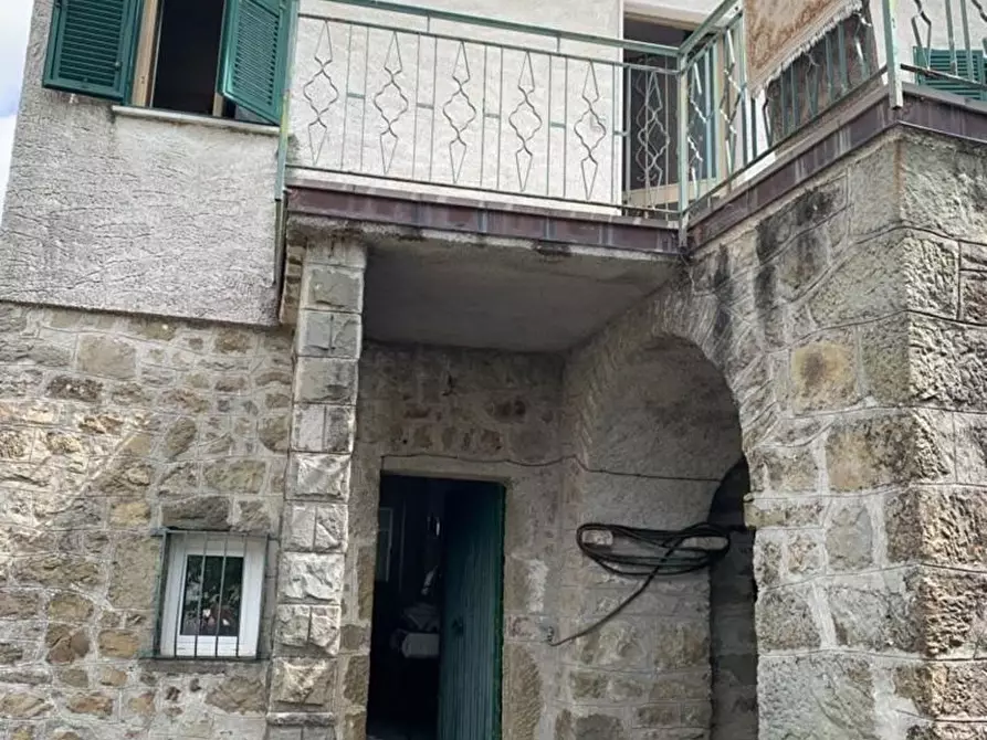 Immagine 1 di Casa indipendente in vendita  in Costola 82 a Varese Ligure