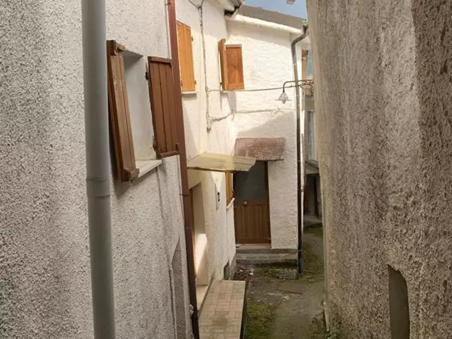 Immagine 1 di Casa indipendente in vendita  in santa maria a Sesta Godano